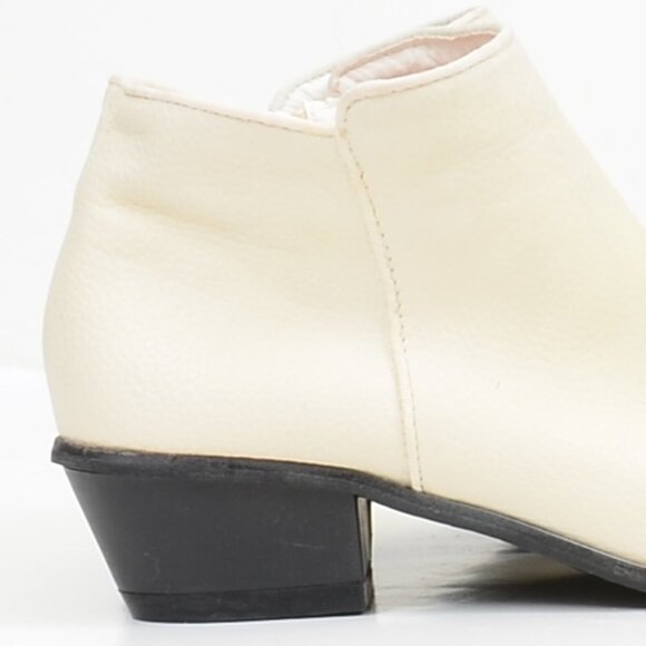 NEW Side Step Booties by Boston Design Studios 9.5 WIDE - Picture 3 of 11